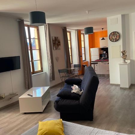 Millau Superbe Studio 35M2 Centre Ville Calme Et Ajoure Exterior foto